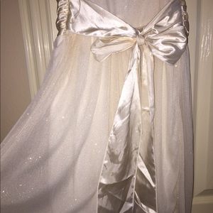 Trixxi Dresses - Trixxi White Glitter Cocktail Dress Trixxi Dresses - Trixxi White Glitter Cocktail Dress